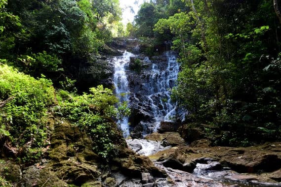 Mahkota Waterfall.jpg